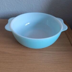Pyrex Sky Blue Mixing Bowl